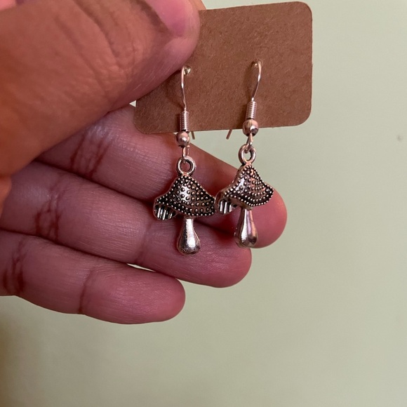 Silver Avon Mushroom Charm Bracelet and Earring Set - Picture 10 of 11